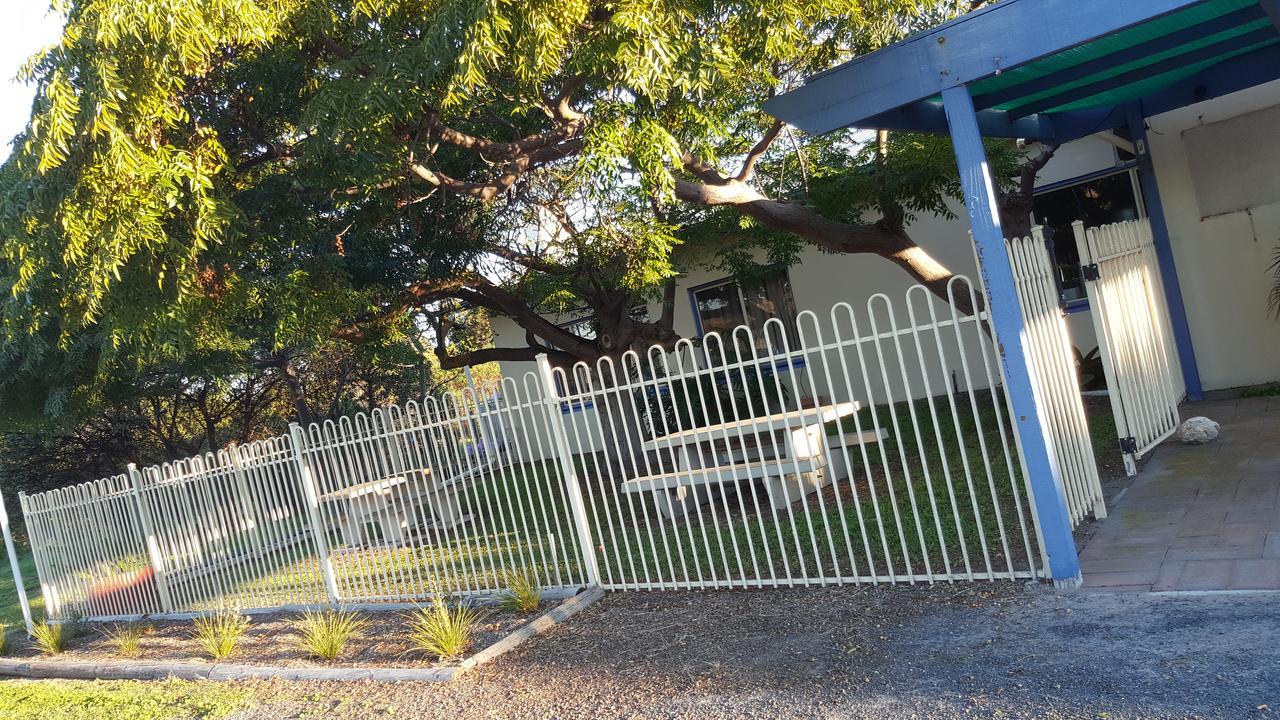 Coorong Hotel Motel Salt Creek Exterior photo